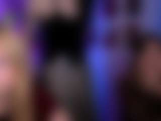 Live cam show with riley-sanders - Middle Aged on Dolls Live