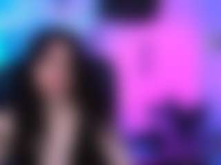 Live cam show with riley-sanders - Granny on Free Soda