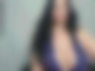 Live cam show with Vaela Vixen - Cosplay BBW on SpunkLive