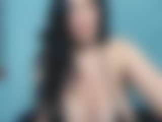 Live cam show with Vaela Vixen - Shaved on Latina Girls