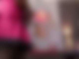Live cam show with Alice - MILF on livesuperchat.net
