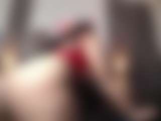Live cam show with Alice - MILF on Camsoda