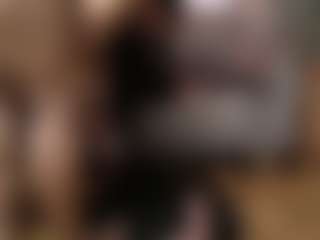 Alice MILF webcam performer live streaming