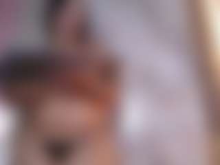 Alice MILF webcam performer live streaming