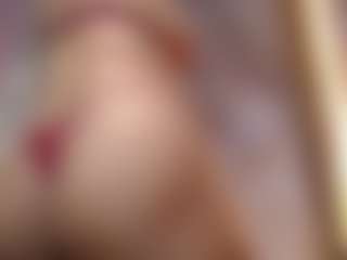 Live cam show with Alice - White Mature on CamClone | guatemala