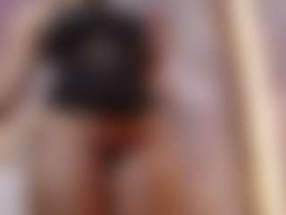 Live cam show with Alice - Mature on liverealitysex.com