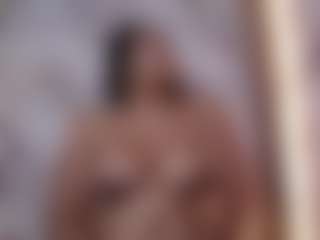 Live cam show with Alice - Big Tits on Milfs Live
