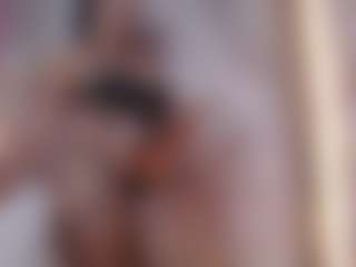 Live cam show with Alice - Mature on dropp.cam