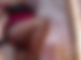 Live cam show with Alice - Public MILF on hotwifechat.live
