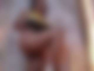 Live cam show with Alice - Handjob on xheatlive.com