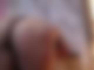 Live cam show with Alice - Squirt Mature on Fling VIP Chat
