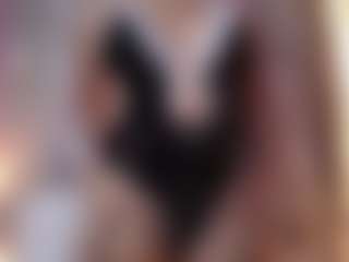 Live cam show with Alice - Smoking on Camsoda