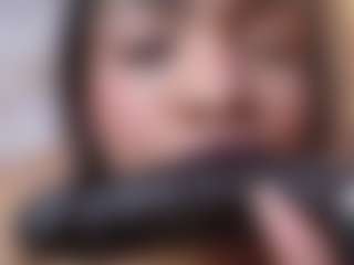 Live cam show with Alice - HD on CamClone