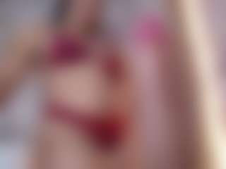 Live cam show with Alice - Mature on Camsoda