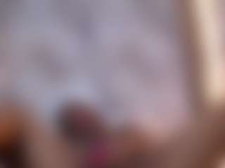 Live cam show with Alice - Shaved Pussy Mature on Camiplay Live