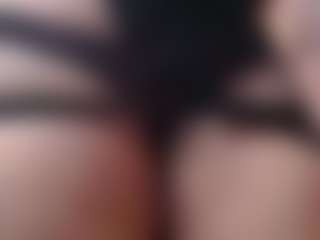 Live cam show with Alice - Brown Eyes Mature on CamwithHer