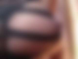 Live cam show with Alice - Fetish MILF on Dare Cams