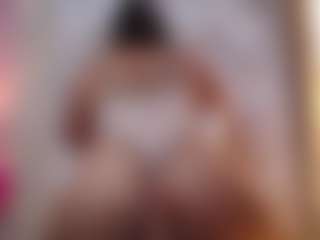 Live cam show with Alice - Public MILF on Camsoda