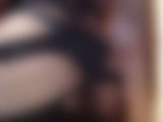 Alice MILF webcam performer live streaming