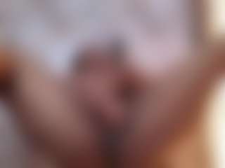 Live cam show with Alice - Shaved Pussy Mature on Streamer API