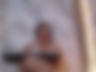 Live cam show with Alice - Brown Eyes Mature on TeamSkeetLive