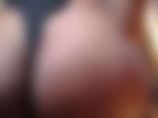 Live cam show with Alice - Handjob on boobsie.com