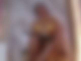 Live cam show with Alice - Hairy Pussy on Fling VIP Chat