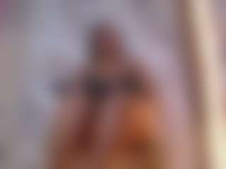 Live cam show with Alice - Big Tits Mature on Camsoda