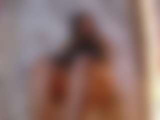 Live cam show with Alice - Double Penetration on WildCum