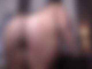 Live cam show with Alice - Hairy Pussy on StripNow
