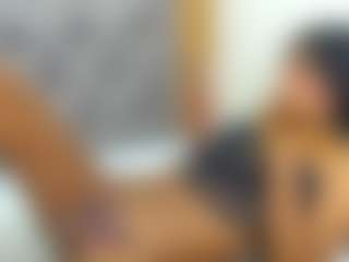 Live cam show with Enyeliana - Black Hair on Camsoda
