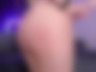 Live cam show with KatieHarddyy - Slap on madthumbs