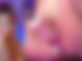 Live cam show with LizzieCutie - Ahegao on Uber Horny
