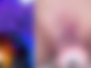 Live cam show with LizzieCutie - Fuck Machine on CamwithHer