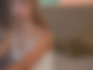 Live cam show with MelisaRosss - Living Room on sexylive.show