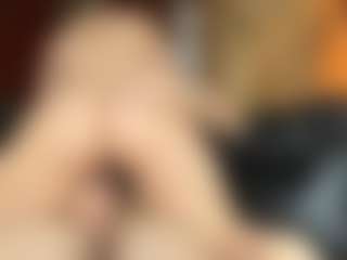 Live cam show with richi-lovxx - Brown Eyes on Gym Cam Girls