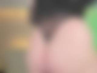 Live cam show with omgsexxxypixiee - Drinking on AdultVida.com