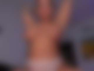 tinakart3r's Live Sex Cam Show