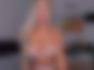 tinakart3r's Live Sex Cam Show