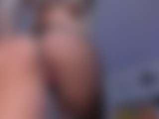 Live cam show with tinakart3r - Butt Plug on livesuperchat.net