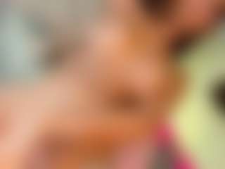 Live cam show with HottSalomee - Brown Eyes on xxxlivecams.org