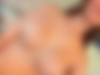 Live cam show with HottSalomee - Big Cock on AdultVida.com