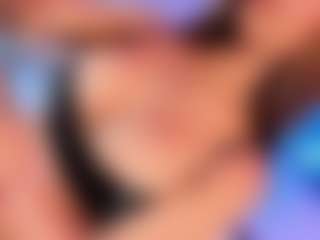 Live cam show with HottSalomee - No Smoking on CamwithHer