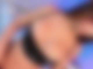 Live cam show with HottSalomee - Tiny Tits on Milfs Live