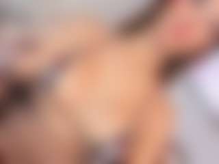 Live cam show with HottSalomee - Black Hair on fapnchat