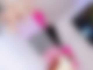 Live cam show with HottSalomee - Brown Eyes on Camiplay Live