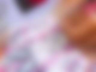Live cam show with HottSalomee - Black Hair on TottyGirls