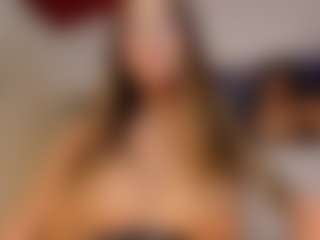 Live cam show with HottSalomee - Dominican on Camsoda