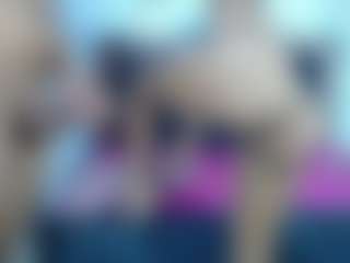 Live cam show with manuelandlaura - Orgasm on Milf Play