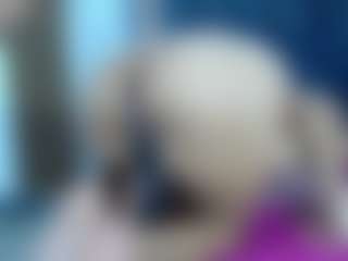 Live cam show with manuelandlaura - Tease on Milf Play